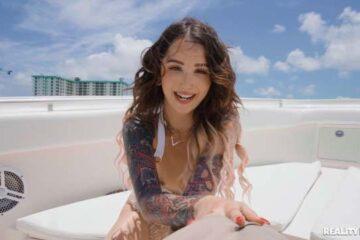 sex on a boat with tattooed girl